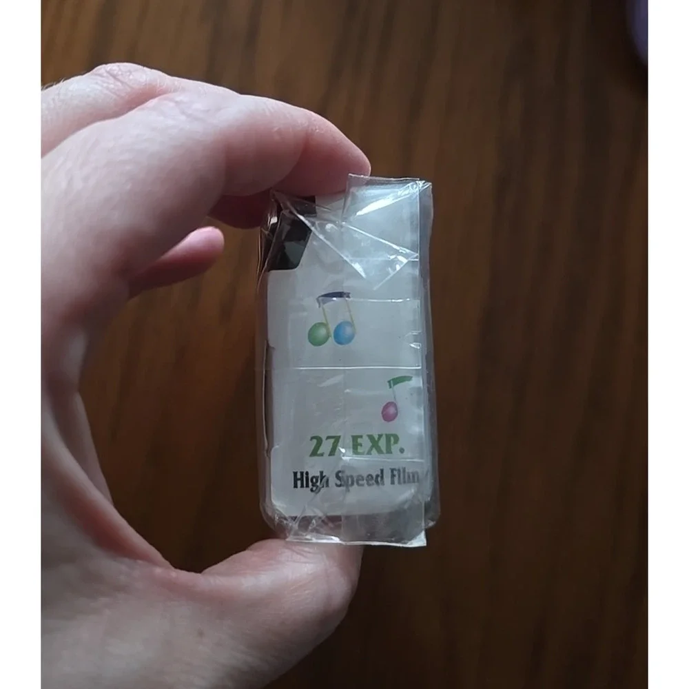 NEW Jazz Single Use 35mm Film & Flash‎ Model DZ50 with 27 Exp Disposable Camera